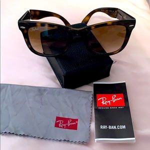 Ray Ban tortoise folding wayfarer